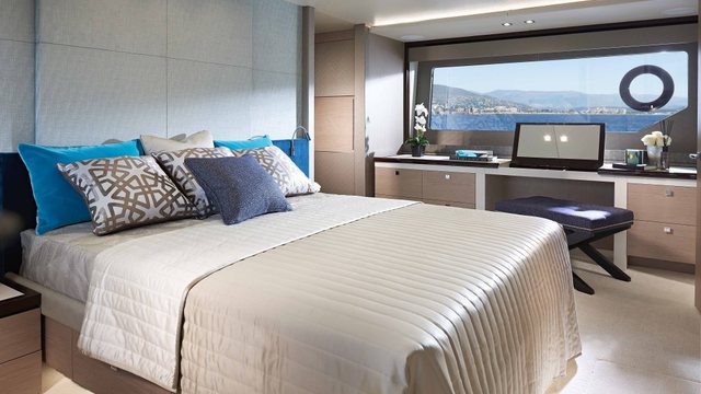 This Sunseeker 76 Yacht Is an Overachiever