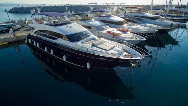 PRINCESS 82 MOTOR YACHT