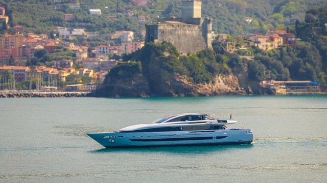 Baglietto launches custom 44M Fast yacht Speedy Bear